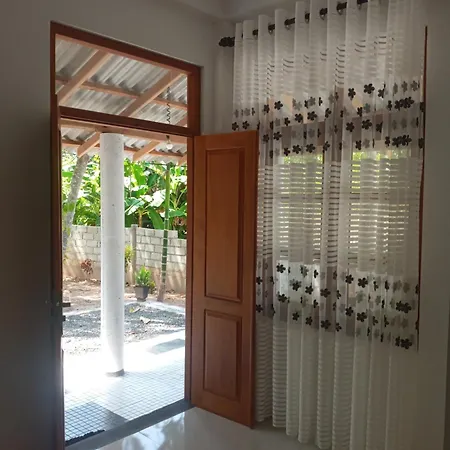 Cloudy Rest Mirissa Villa Exterior photo